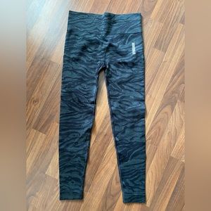 GYMSHARK BLACK ZEBRA GYM LEGGINGS